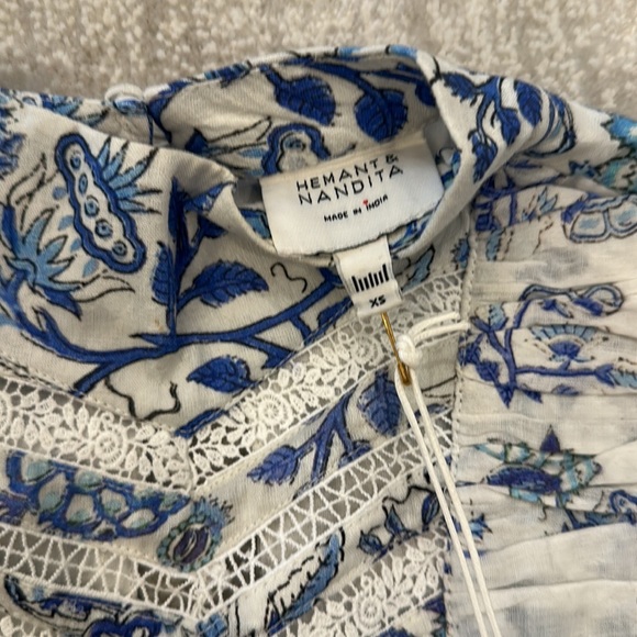 Hemant & Nandita crop top. - Picture 2 of 9